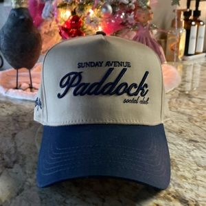 Sunday avenue paddock hat